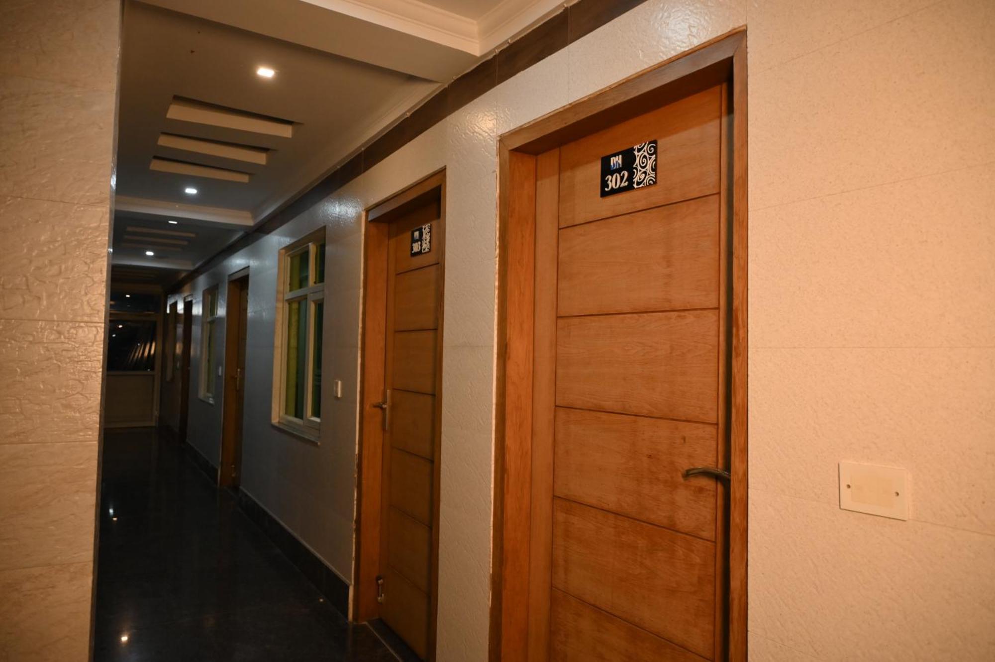 Hotel Dh Dharamshala Luaran gambar