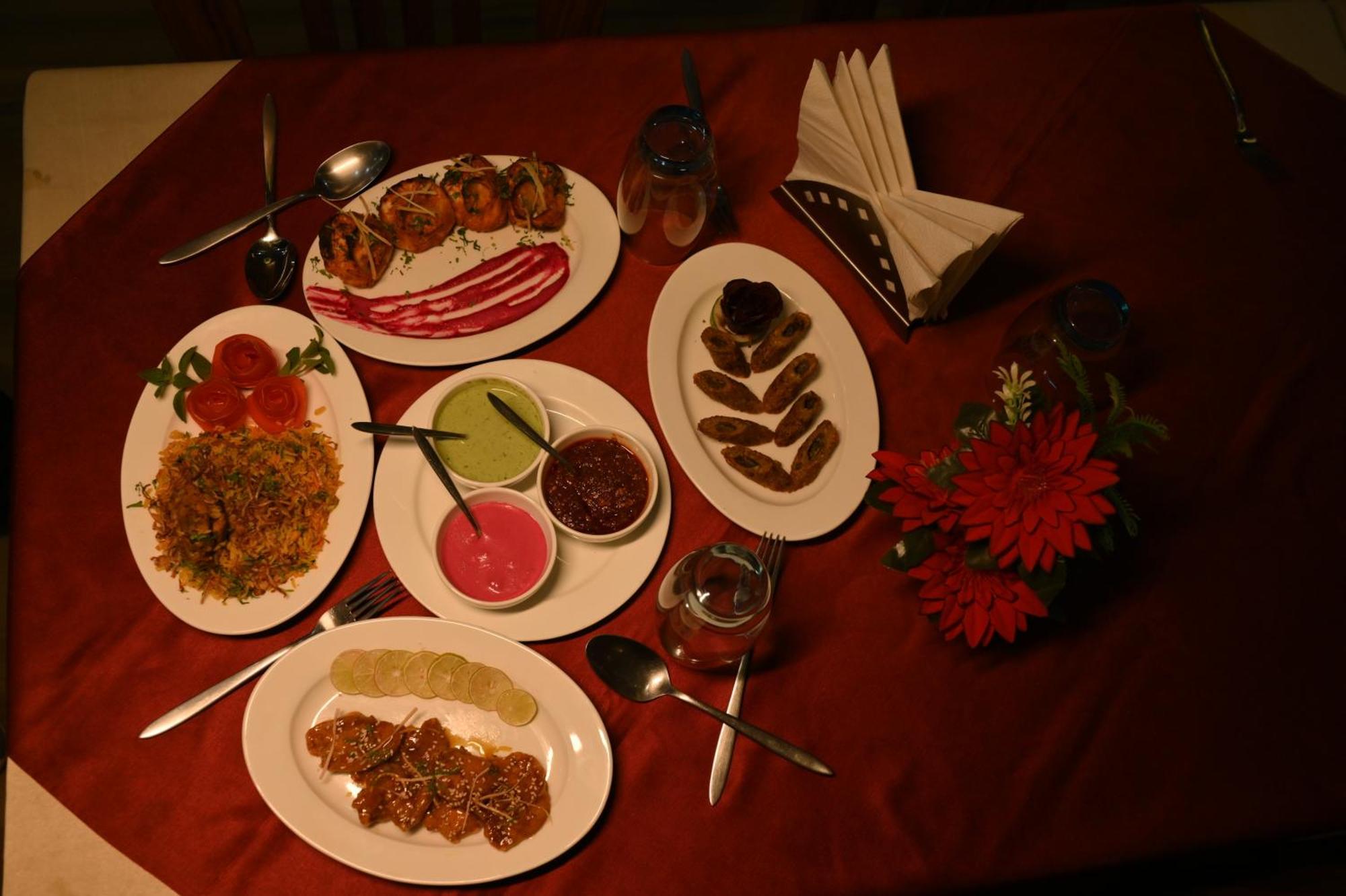 Hotel Dh Dharamshala Luaran gambar