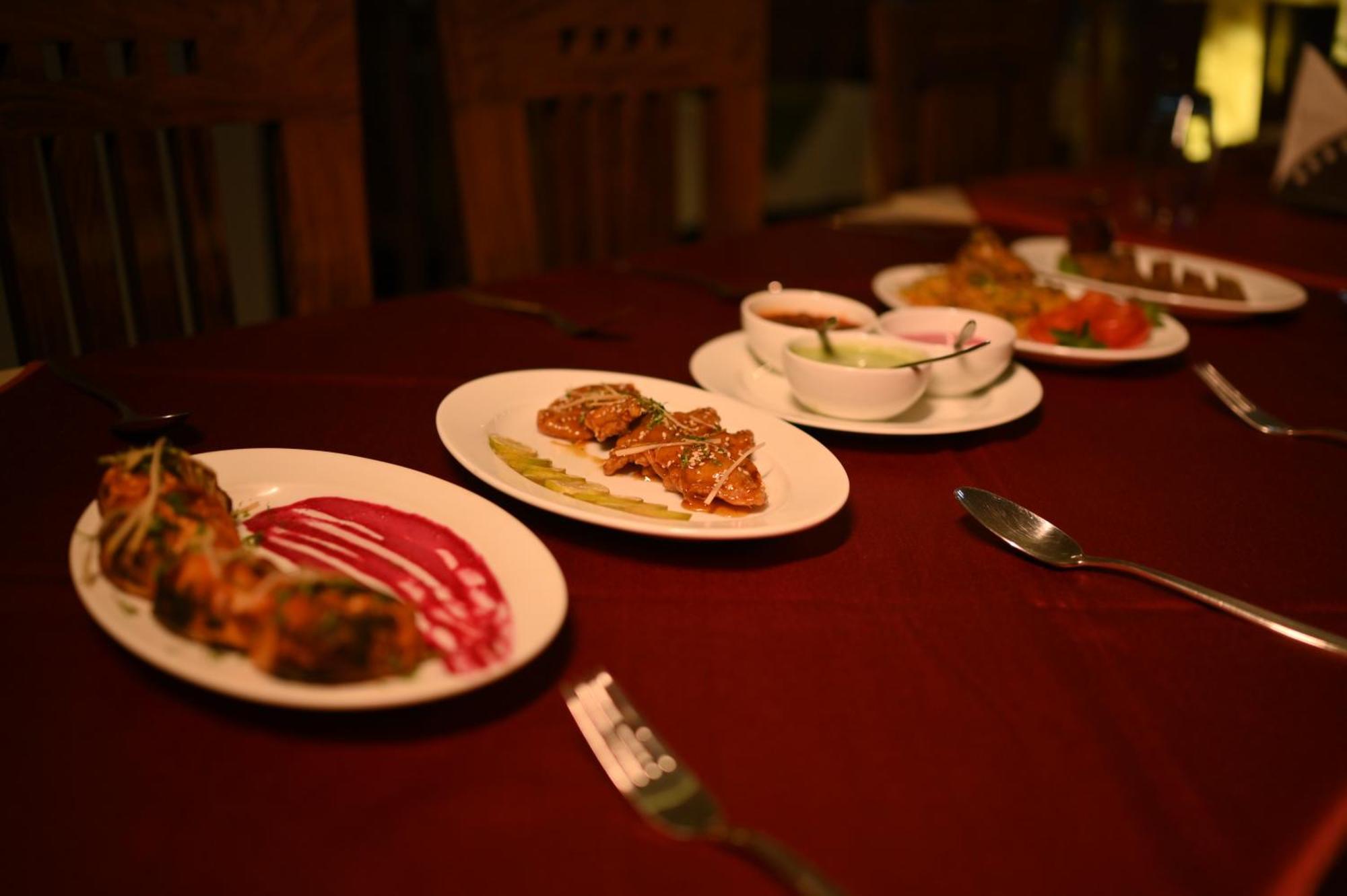 Hotel Dh Dharamshala Luaran gambar