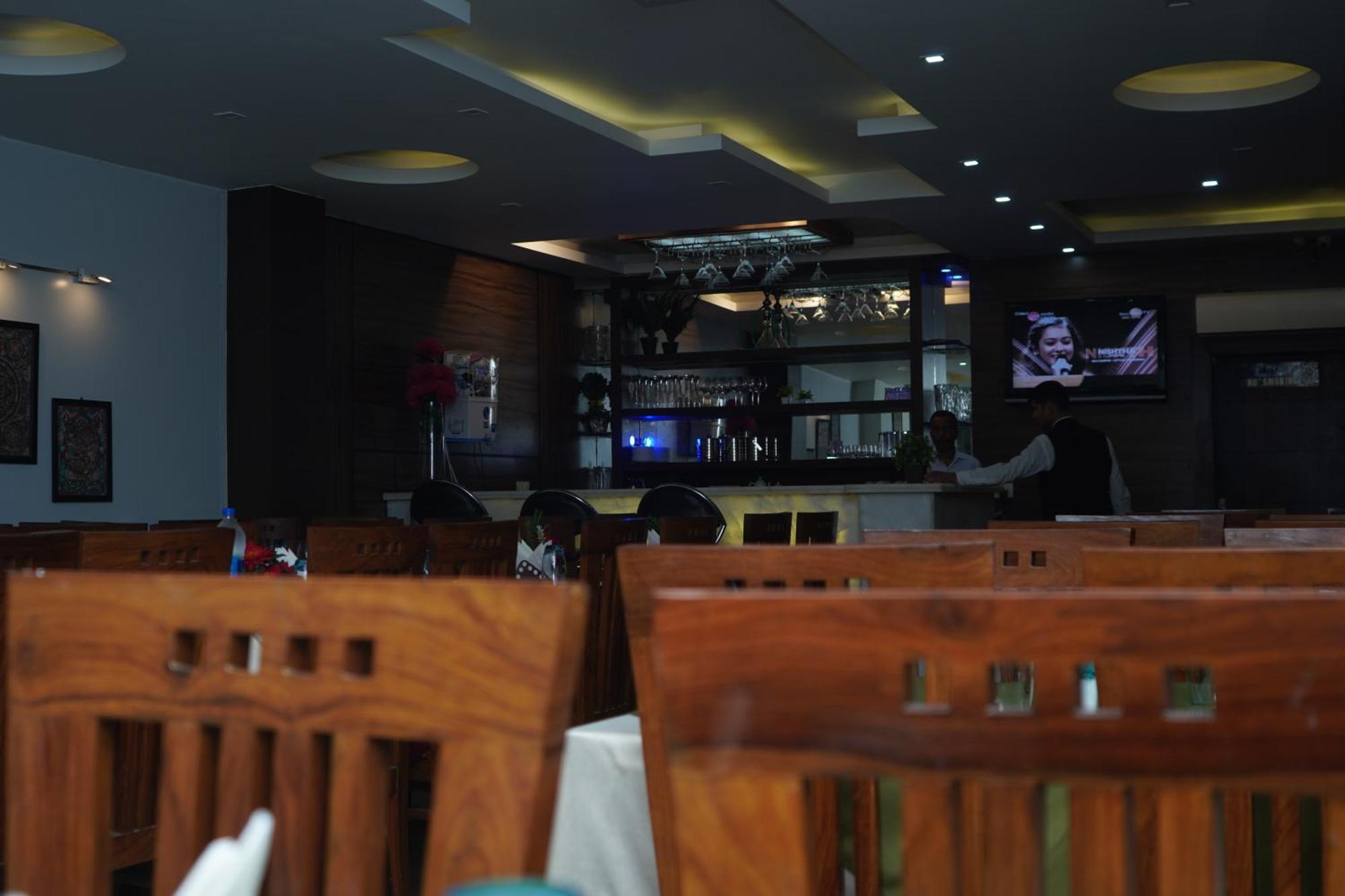 Hotel Dh Dharamshala Luaran gambar