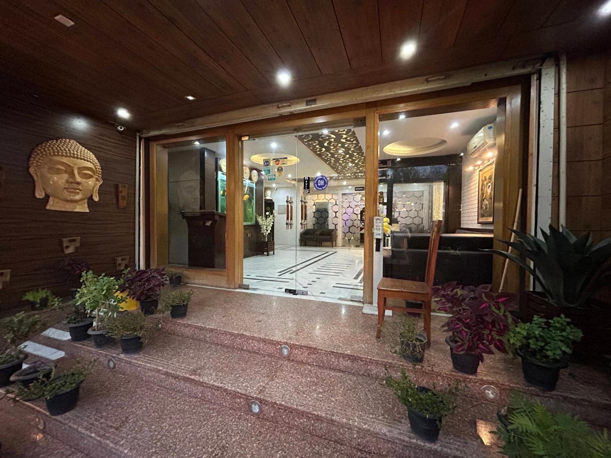 Hotel Dh Dharamshala Luaran gambar